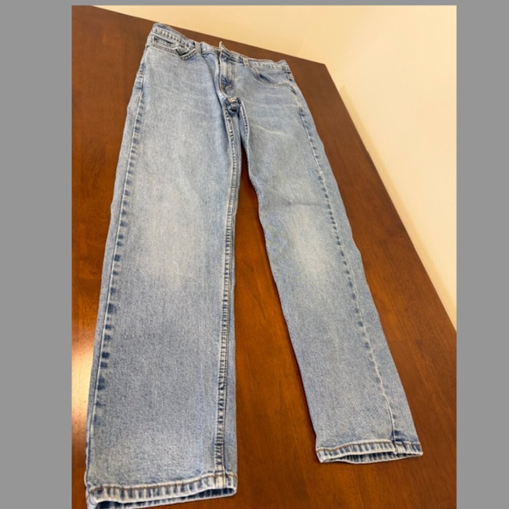Levi’s 505 Jeans 32 x 32 Preowned.